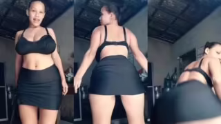 Peituda baixa renda Maria Edilma rebolando gostoso